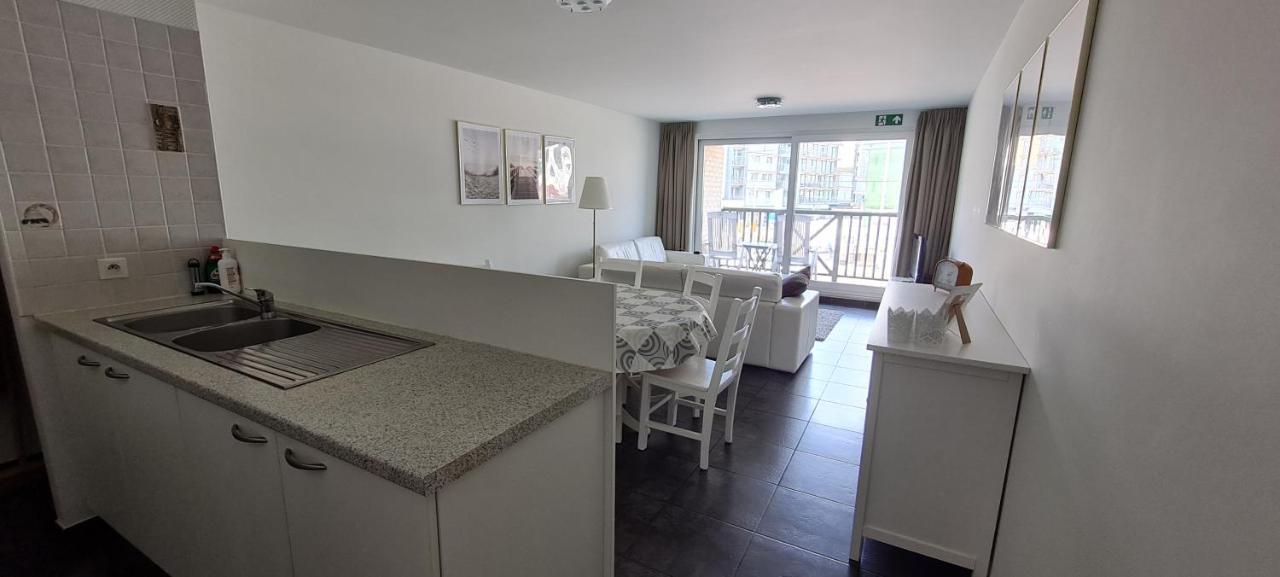 Plaza Magdalena Apartment Koksijde Exterior photo